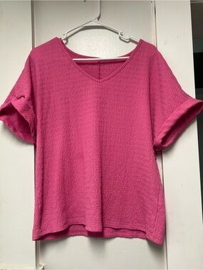 Relaxed V-Neck Short Sleeve Top in Bright Pink